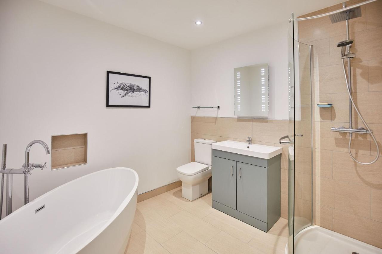 Host & Stay - 4 Metropole Towers Whitby Luaran gambar